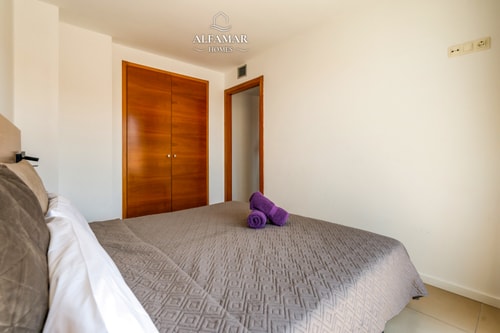 Sarai Suite: Modern Apartment with Terrace & Pool 8 Alfamarhomes.com