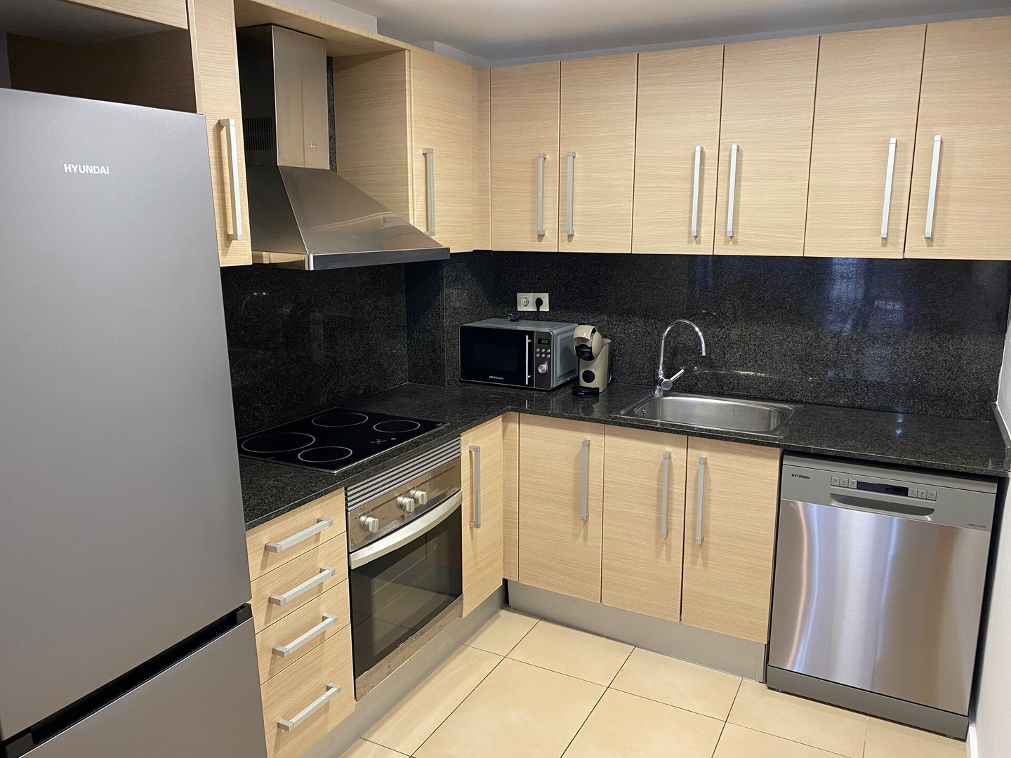 Hanami Suite 2 Alfamar Homes