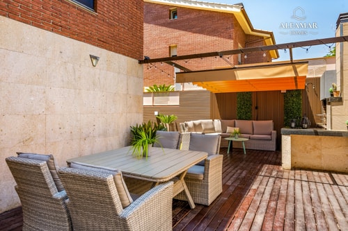 Serenia House: Modern Retreat in Fenals with Pool 7 Alfamarhomes.com