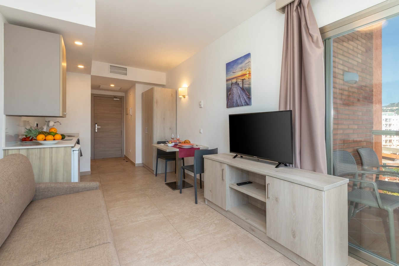 Apartamento 403 · Modern Studio Room with Sea Views 2 Alfamarhomes.com