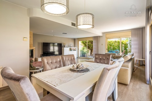 Serenia House: Modern Retreat in Fenals with Pool 8 Alfamarhomes.com