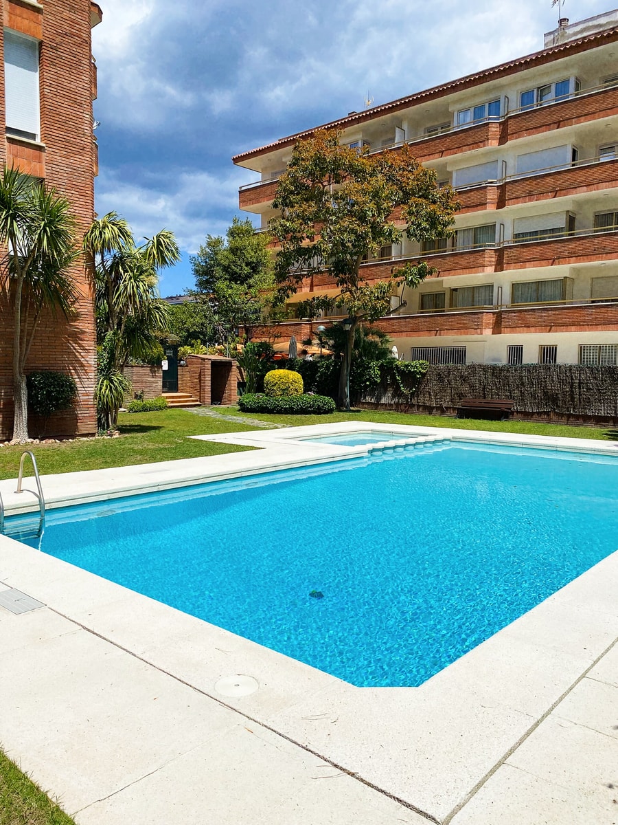 Daruma Suite - Relax at Steps from the Beach 6 Alfamarhomes.com