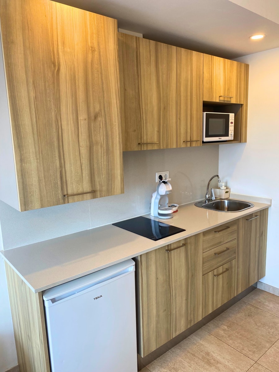 Apartamento 203 · Modern Studio Room with Sea Views 7 Alfamarhomes.com