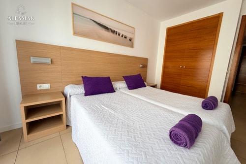 Yasumi - Modern Apt. with Parking & Swimming Pool 7 Alfamarhomes.com