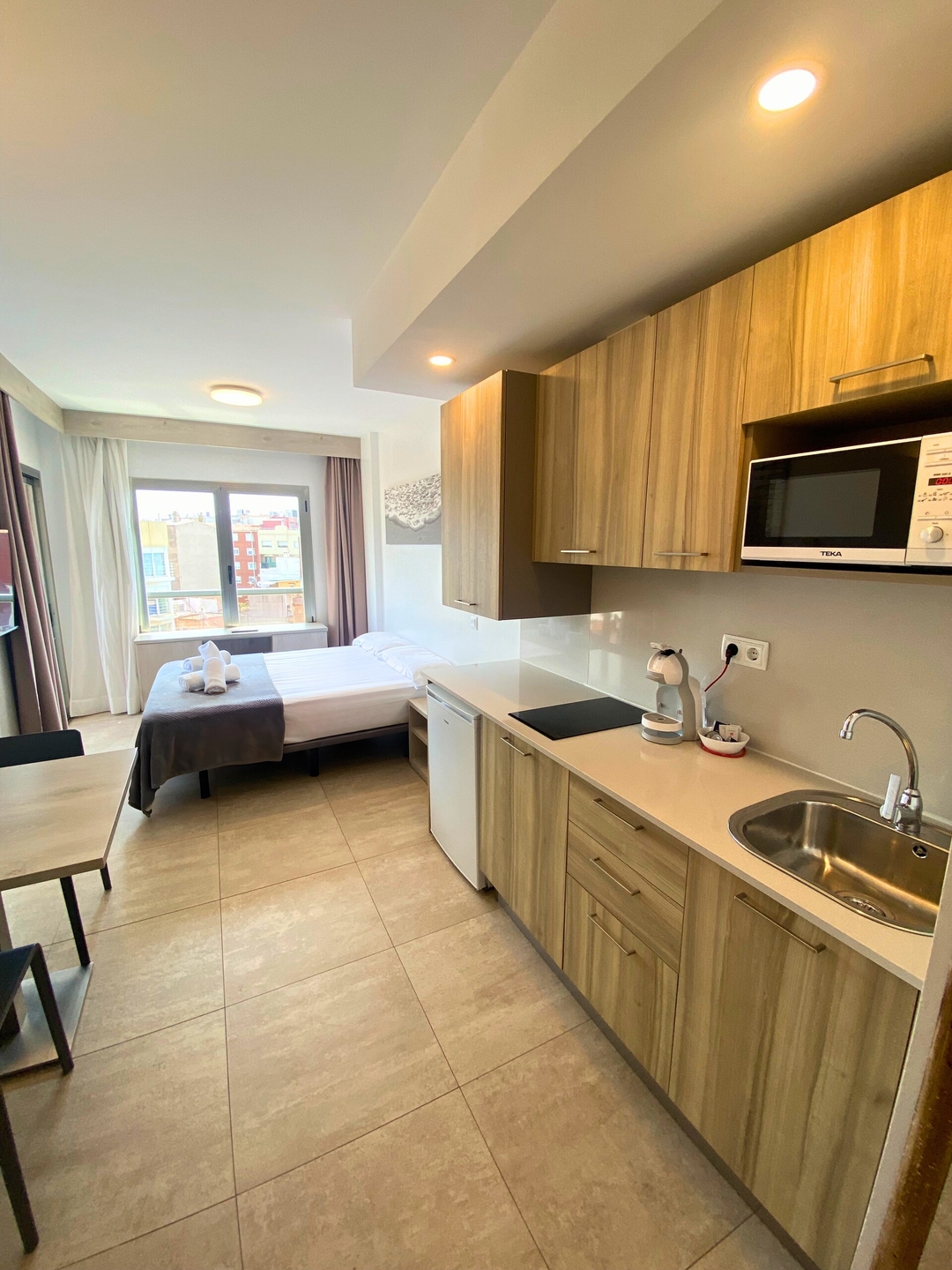 Modern Studio Room with Sea Views 5 Alfamar Homes