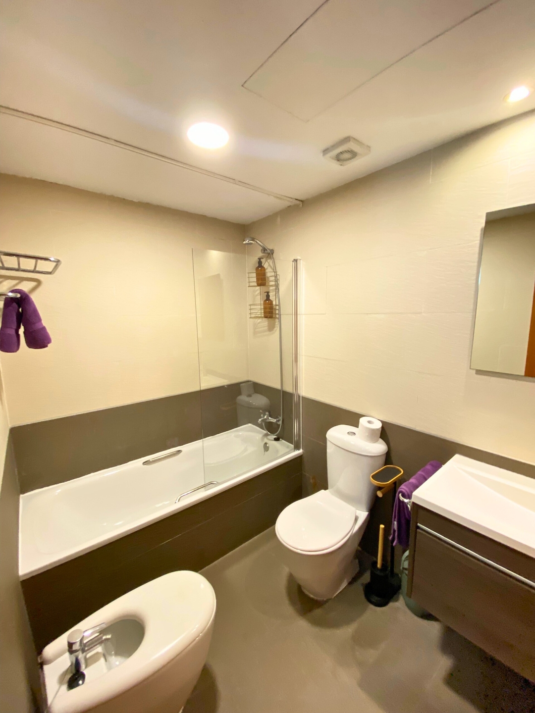 Zen Suite - Modern Apartment with Parking & Pool 9 Alfamar Homes