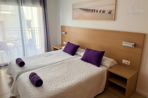 Yasumi - Modern Apt. with Parking & Swimming Pool 8 Alfamarhomes.com