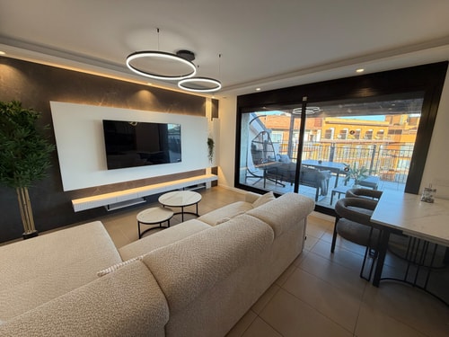 Sarai Suite: Modern Apartment with Terrace & Pool 0 Alfamarhomes.com