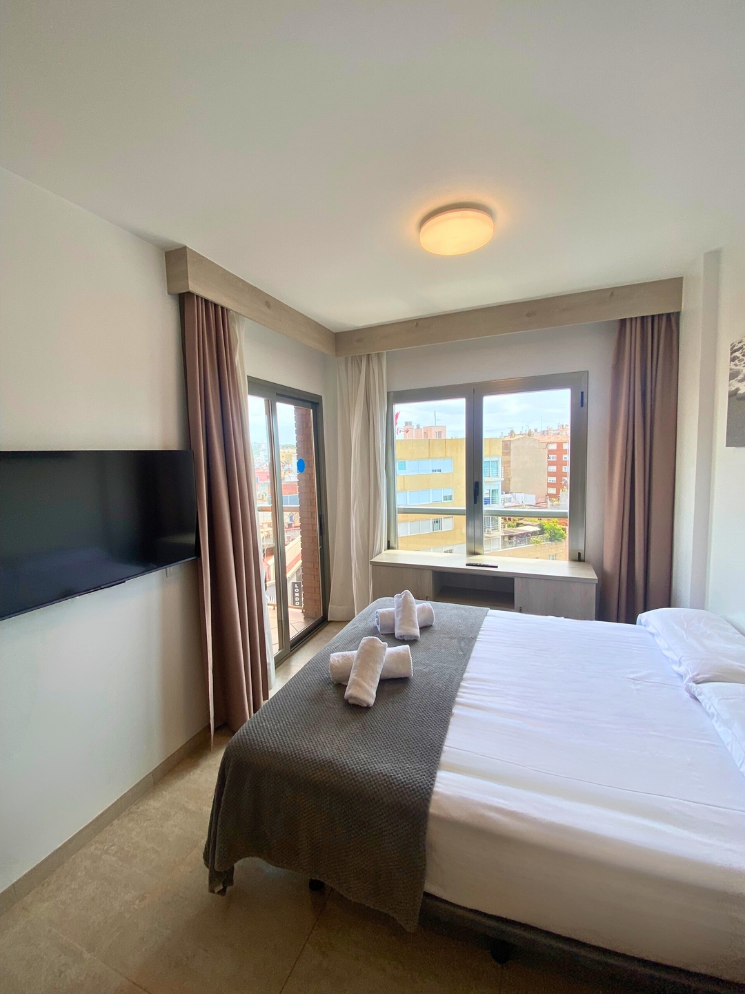 Modern Studio Room with Sea Views 4 Alfamar Homes