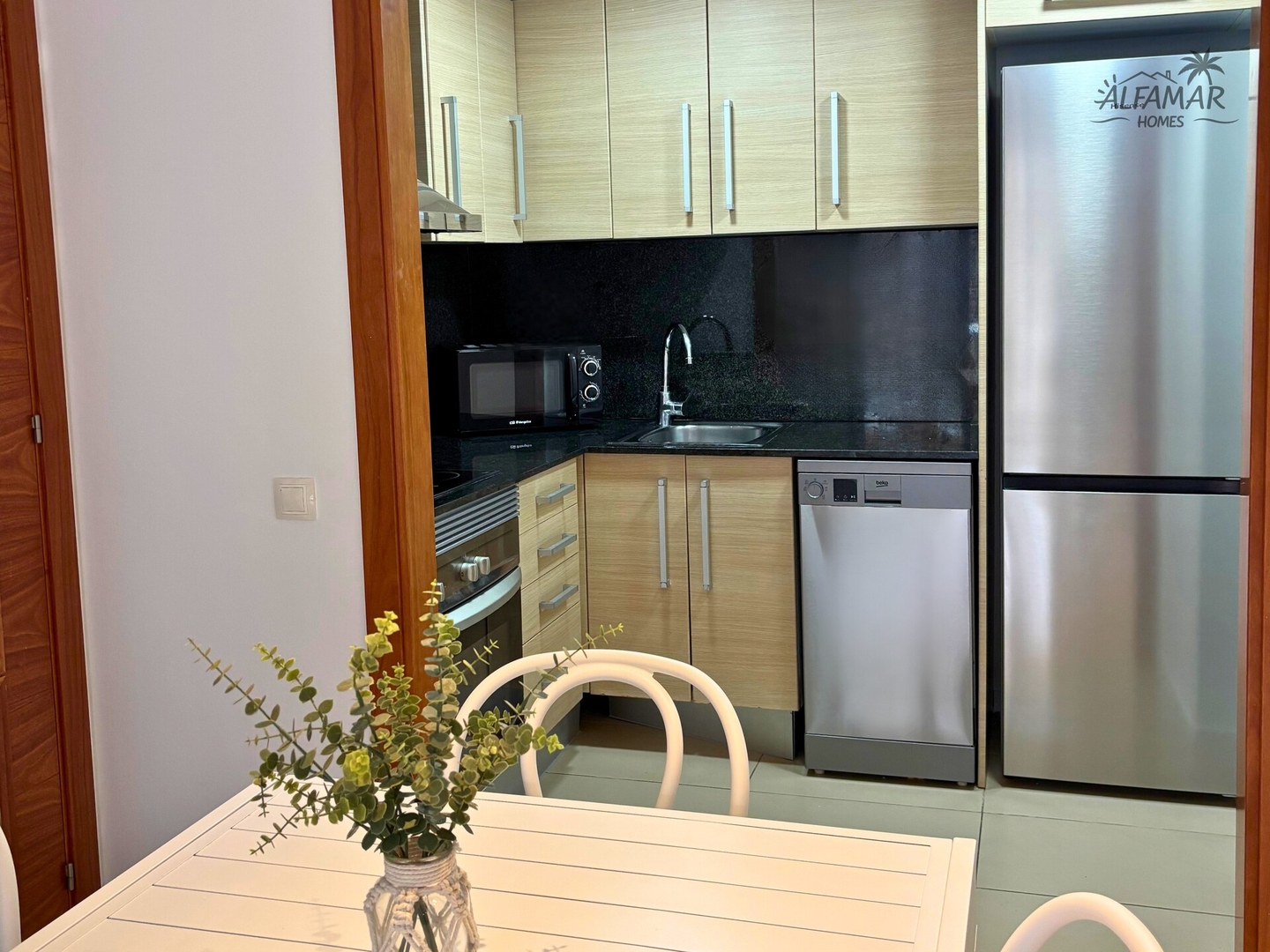 Nagomi Suite - Apartamento con Parking y Piscina 5 Alfamar Homes