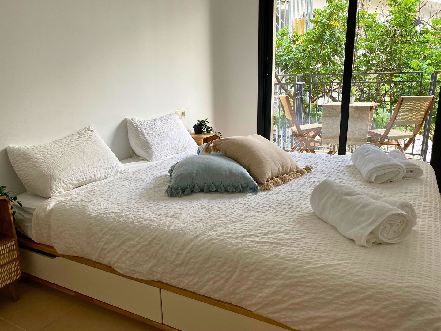 Brezza Suite - Modern Apartment with Swiming Pool 1 Alfamar Homes