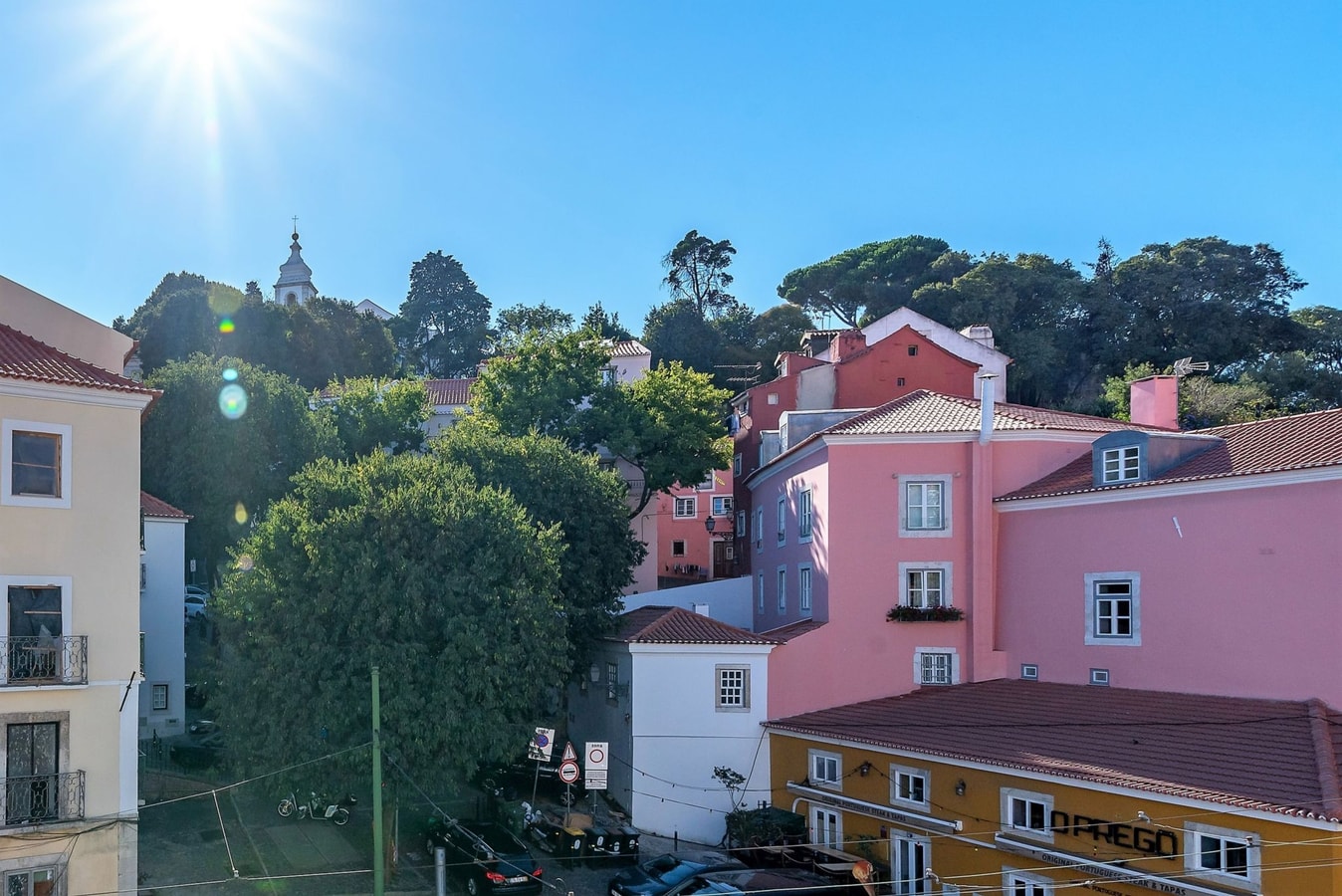 Historic house of Santo André • Lisbon's old town gallery image 84