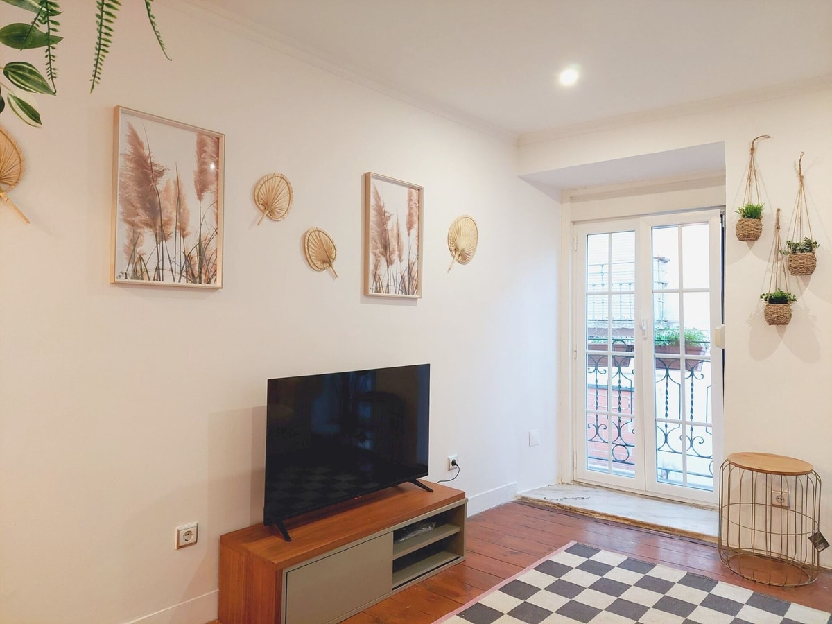 Apartment • Downtown Lisbon • Walkable • Balcony gallery image 9
