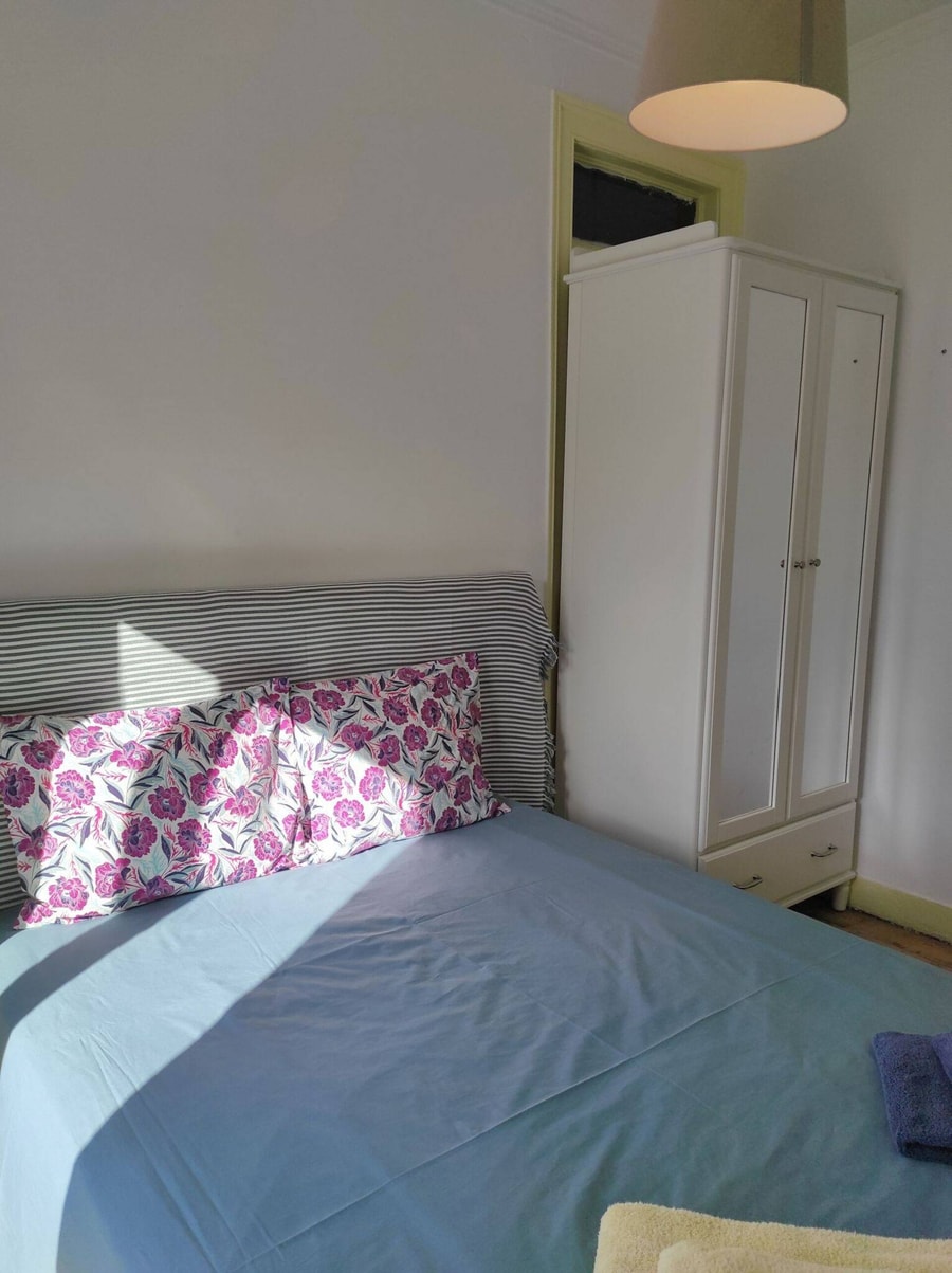 Charming flat with 2 bedrooms on Lisbon's 7th hill gallery image 8