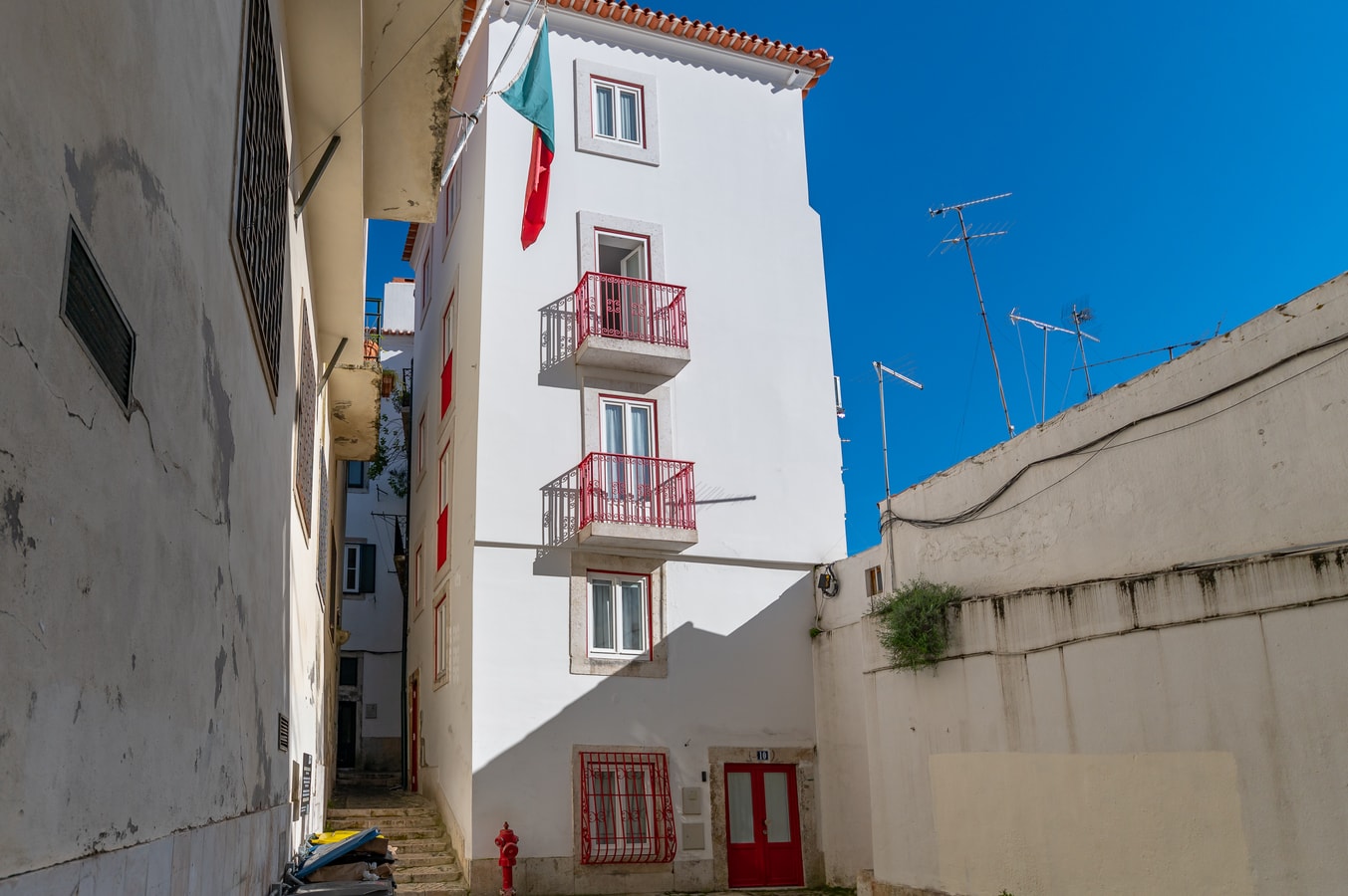 Studio 1 • Downtown Lisbon • Walkable • Balcony gallery image 3