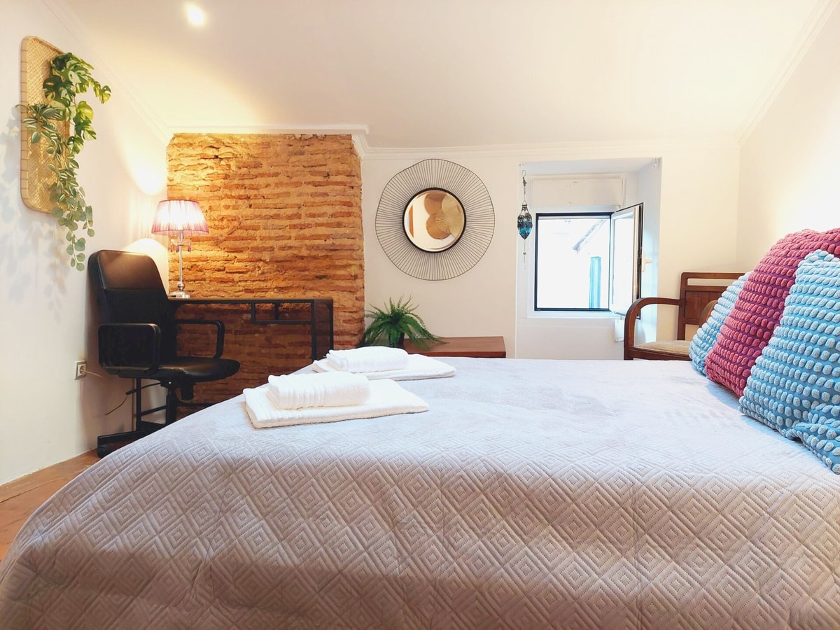 Apartment • Downtown Lisbon • Walkable • Balcony gallery image 12