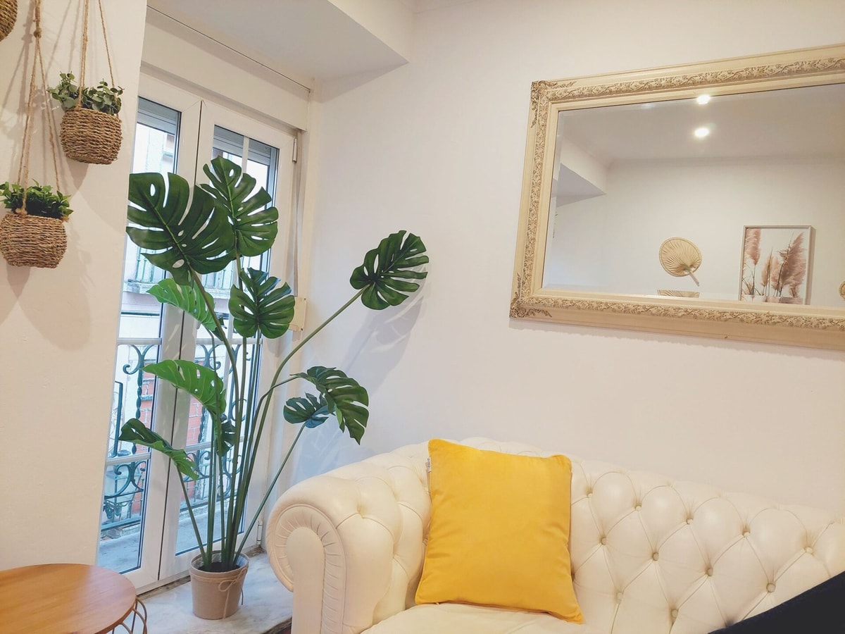 Apartment • Downtown Lisbon • Walkable • Balcony gallery image 8
