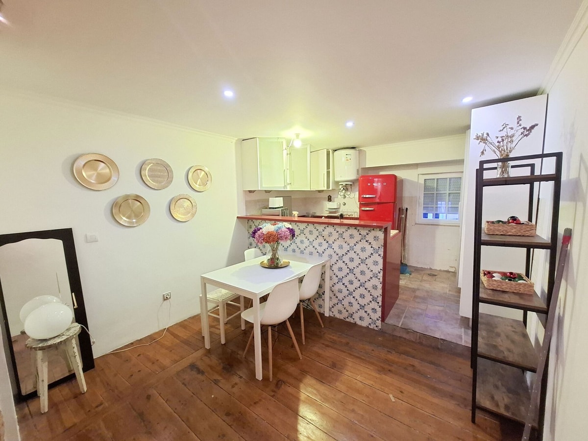 Apartment • Downtown Lisbon • Walkable • Balcony gallery image 18