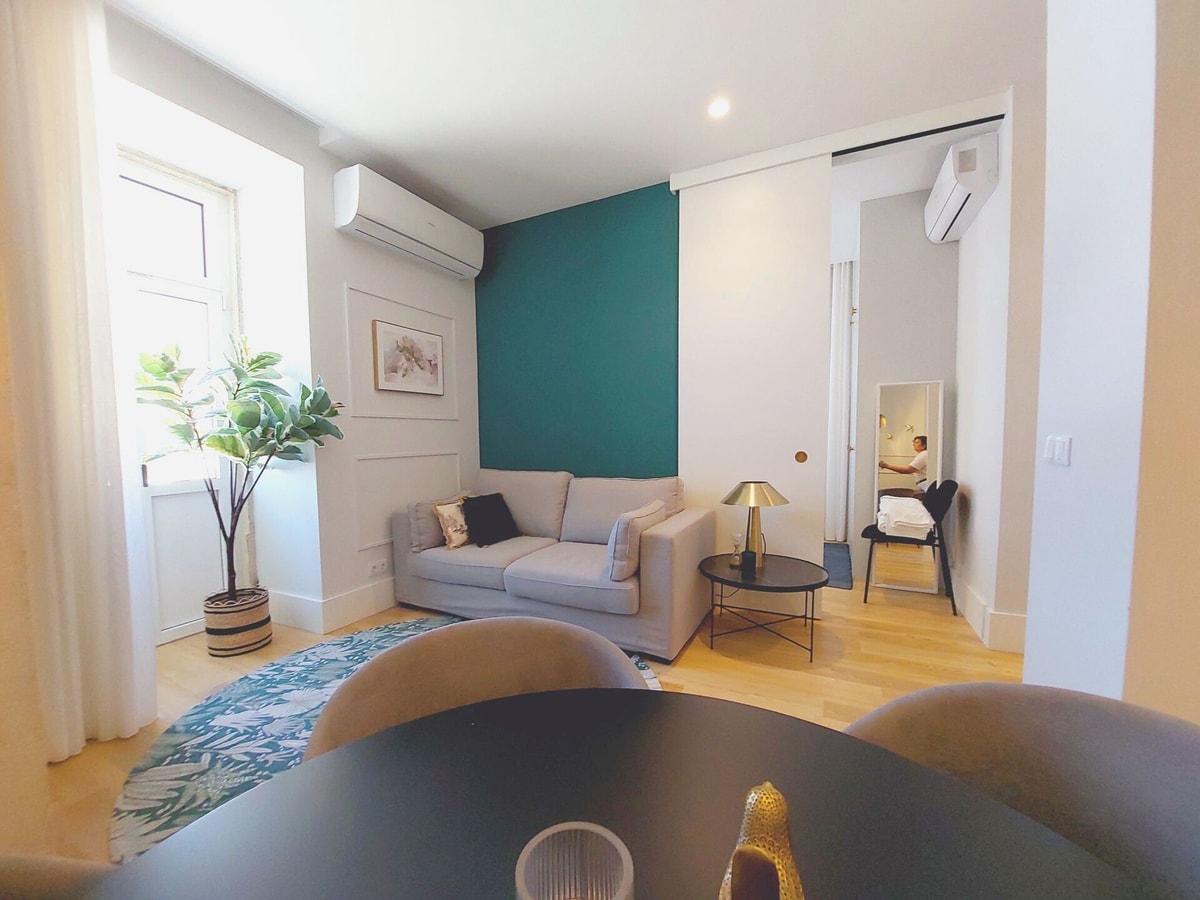 Apartment 207 • Lisbon • 1 bedroom • Balcony • A/C gallery image 2