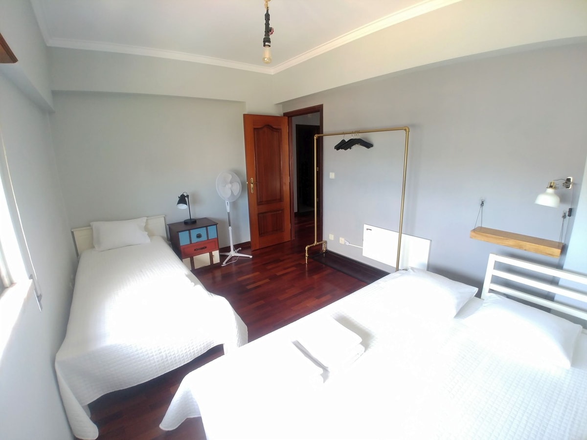 Apartment • Lisbon • 3BR • Walk to FIL & MeoArena gallery image 8