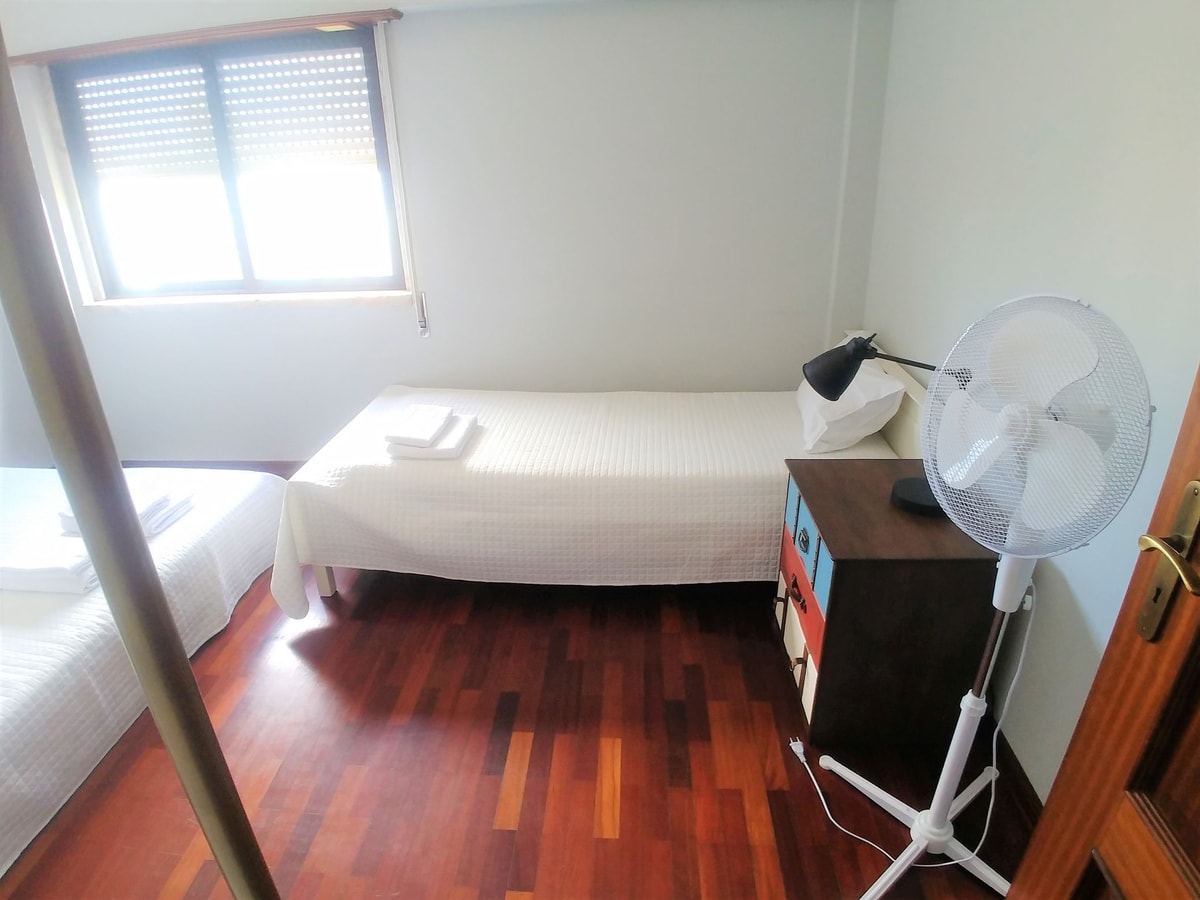 Apartment • Lisbon • 3BR • Walk to FIL & MeoArena gallery image 17