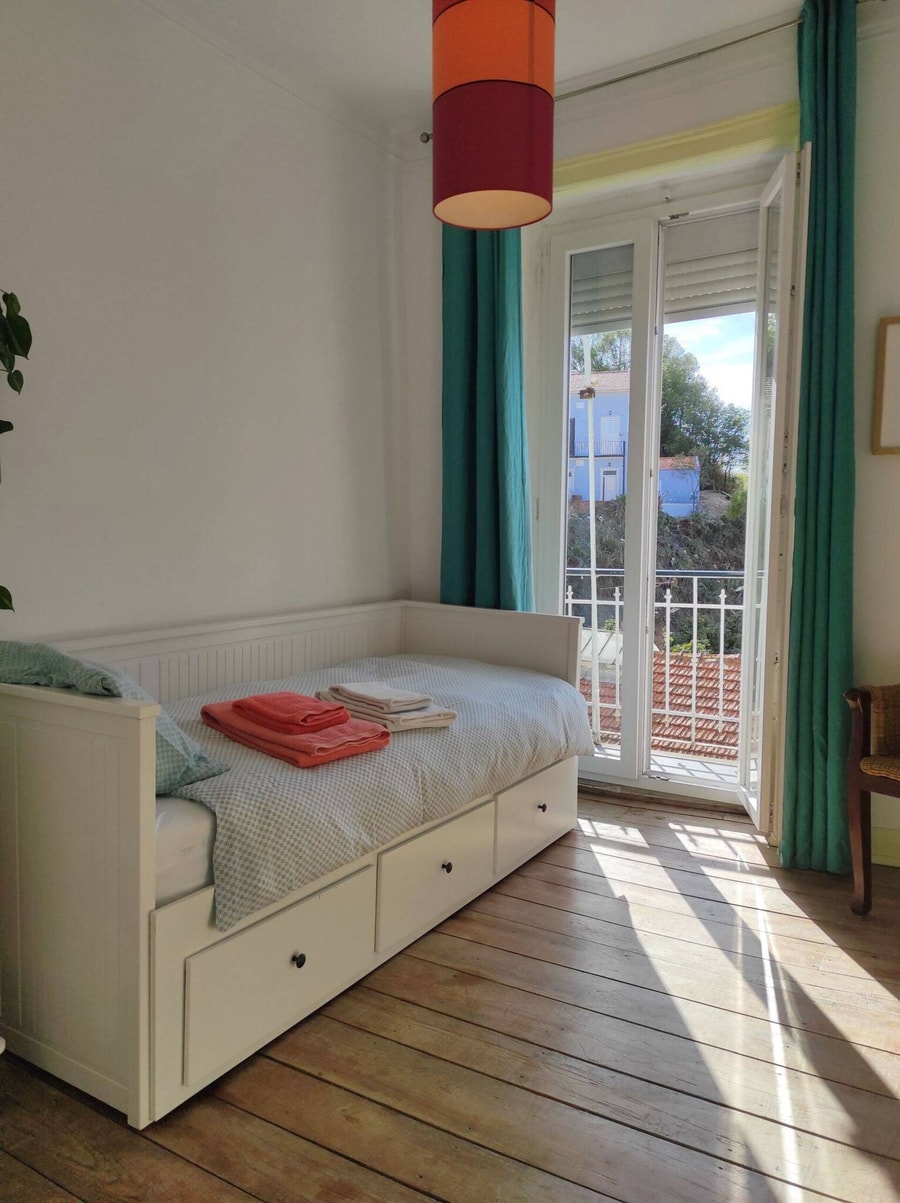Charming flat with 2 bedrooms on Lisbon's 7th hill gallery image 10
