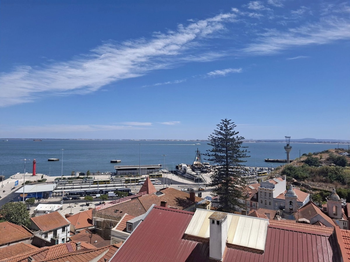 Flat in Cacilhas – Lisbon Stunning River Views gallery image 5