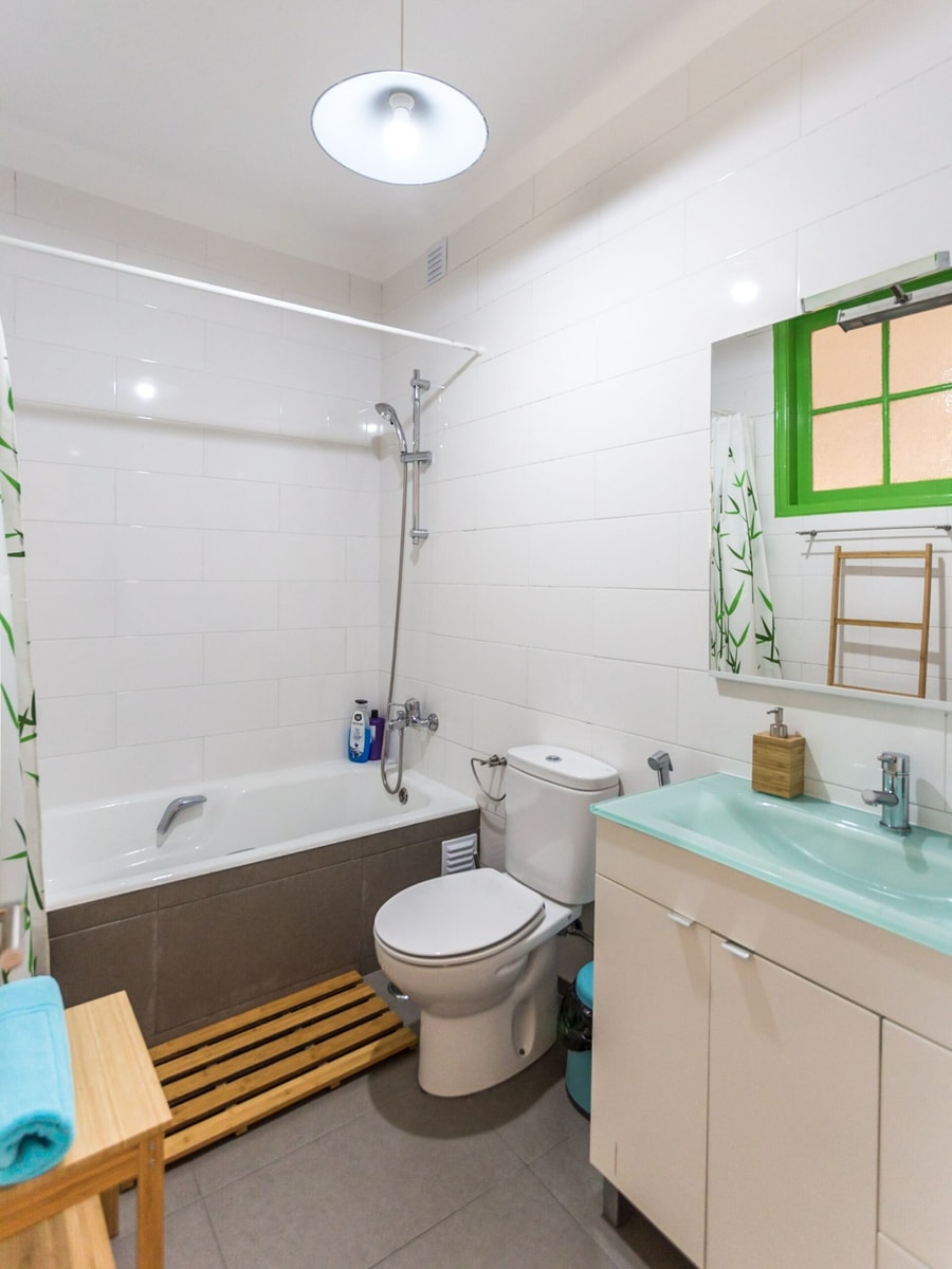 1-Bedroom Flat with Terrace, near Metro & Arena gallery image 24