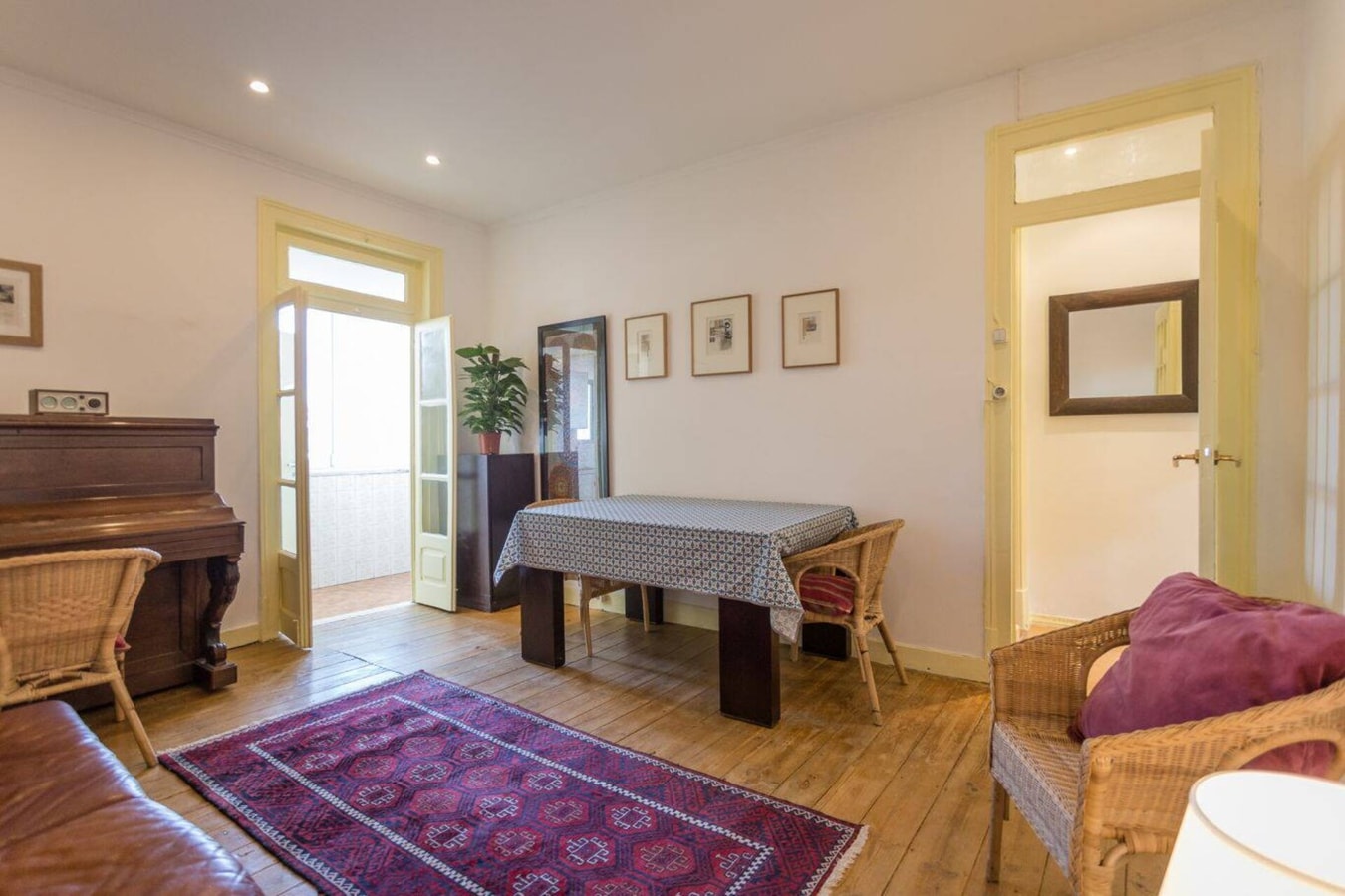 Charming flat with 2 bedrooms on Lisbon's 7th hill gallery image 33