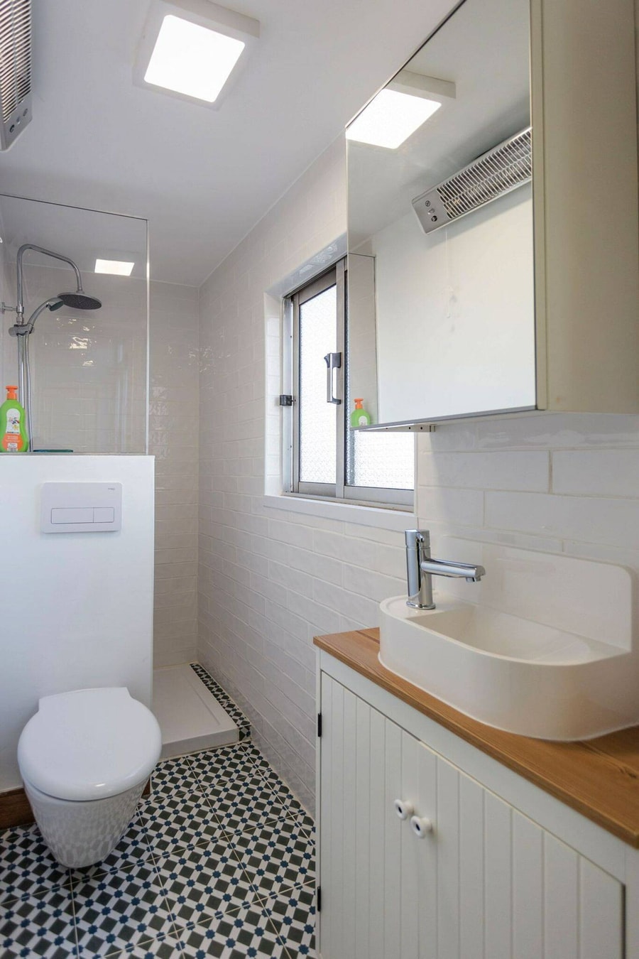 Charming flat with 2 bedrooms on Lisbon's 7th hill gallery image 29
