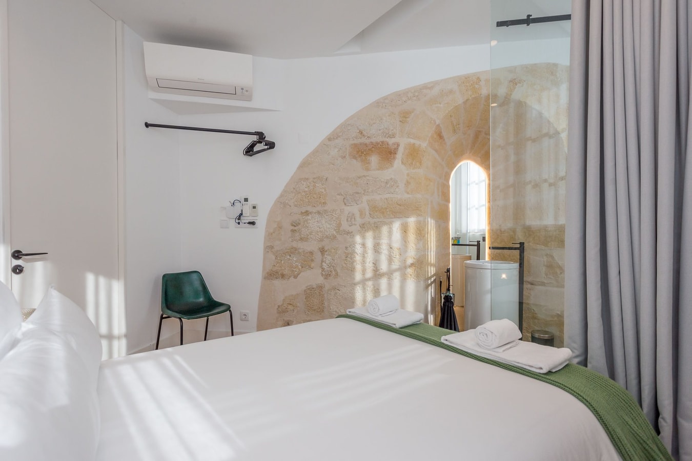 Historic house of Santo André • Lisbon's old town gallery image 38