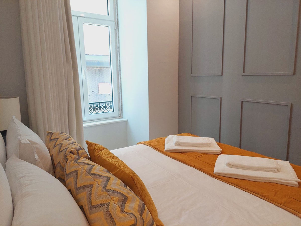 Apartment 101 • Lisbon • 2 bedrooms • Elevator•A/C gallery image 13