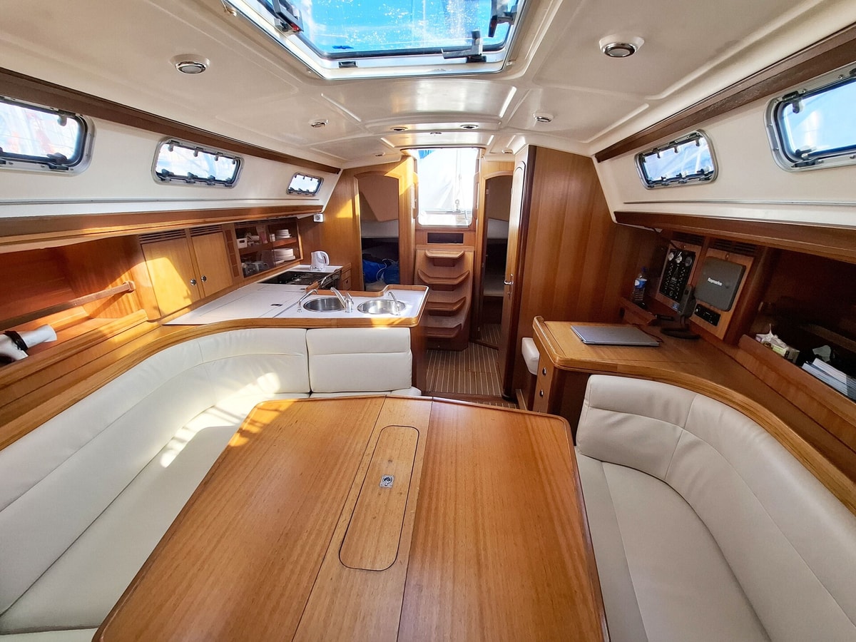 Unique Sailboat Stay in Lisbon with Marina Views gallery image 39