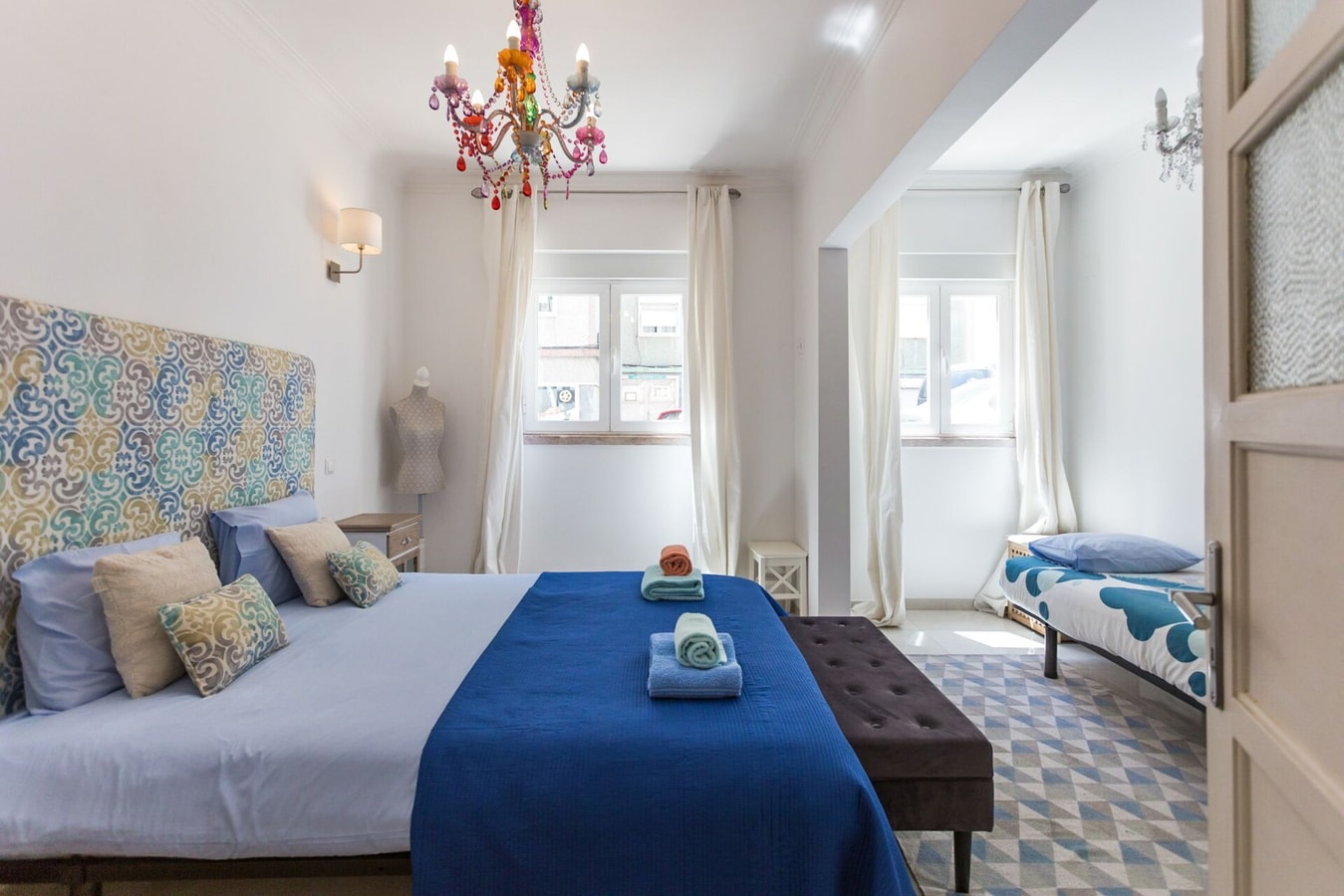 1-Bedroom Flat with Terrace, near Metro & Arena gallery image 13