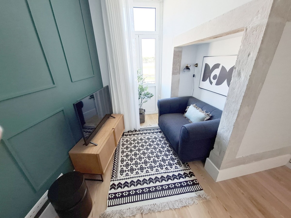 Studio 404 • Lisbon • Balcony • Elevator • A/C gallery image 37