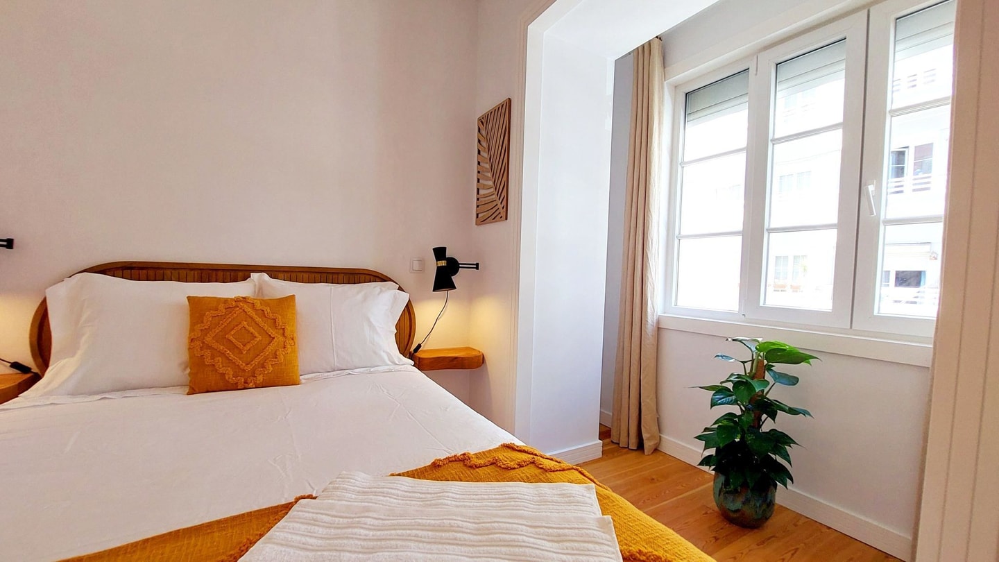 Spacious apartment in Lisbon | 2 bedrooms with AC gallery image 22
