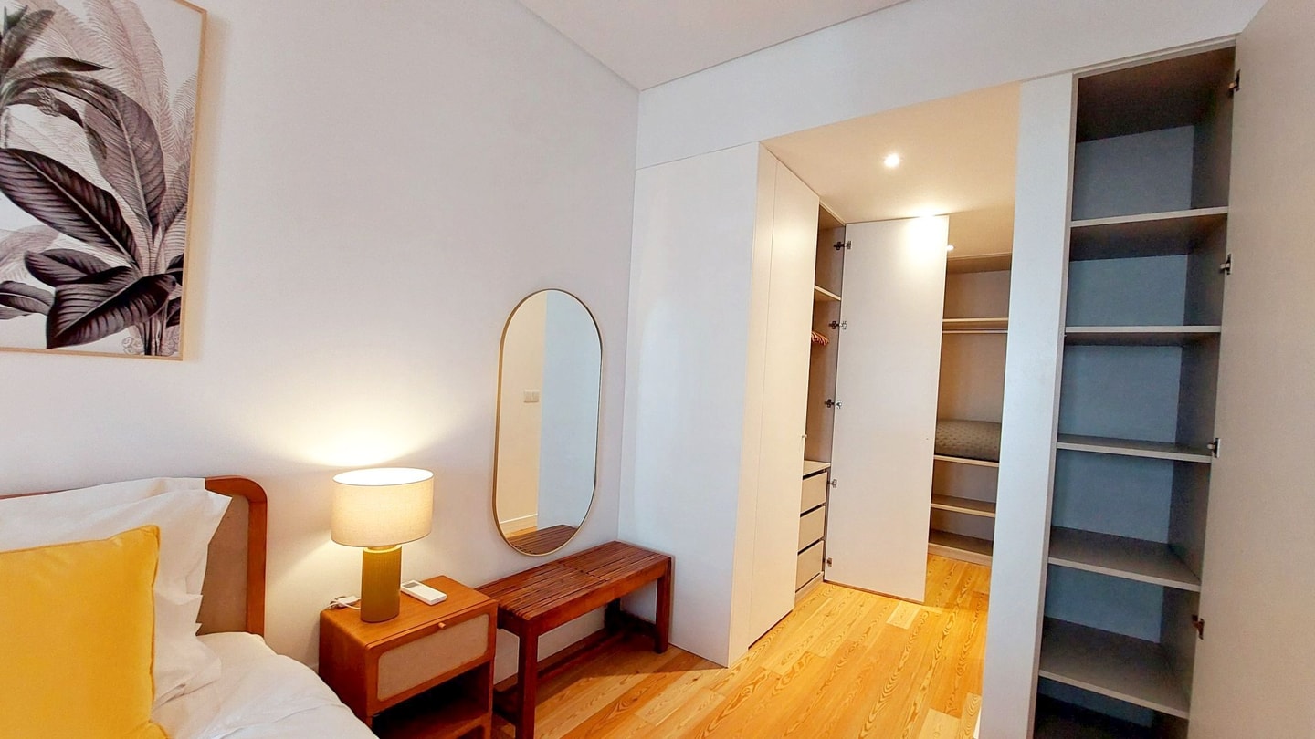 Spacious apartment in Lisbon | 2 bedrooms with AC gallery image 19