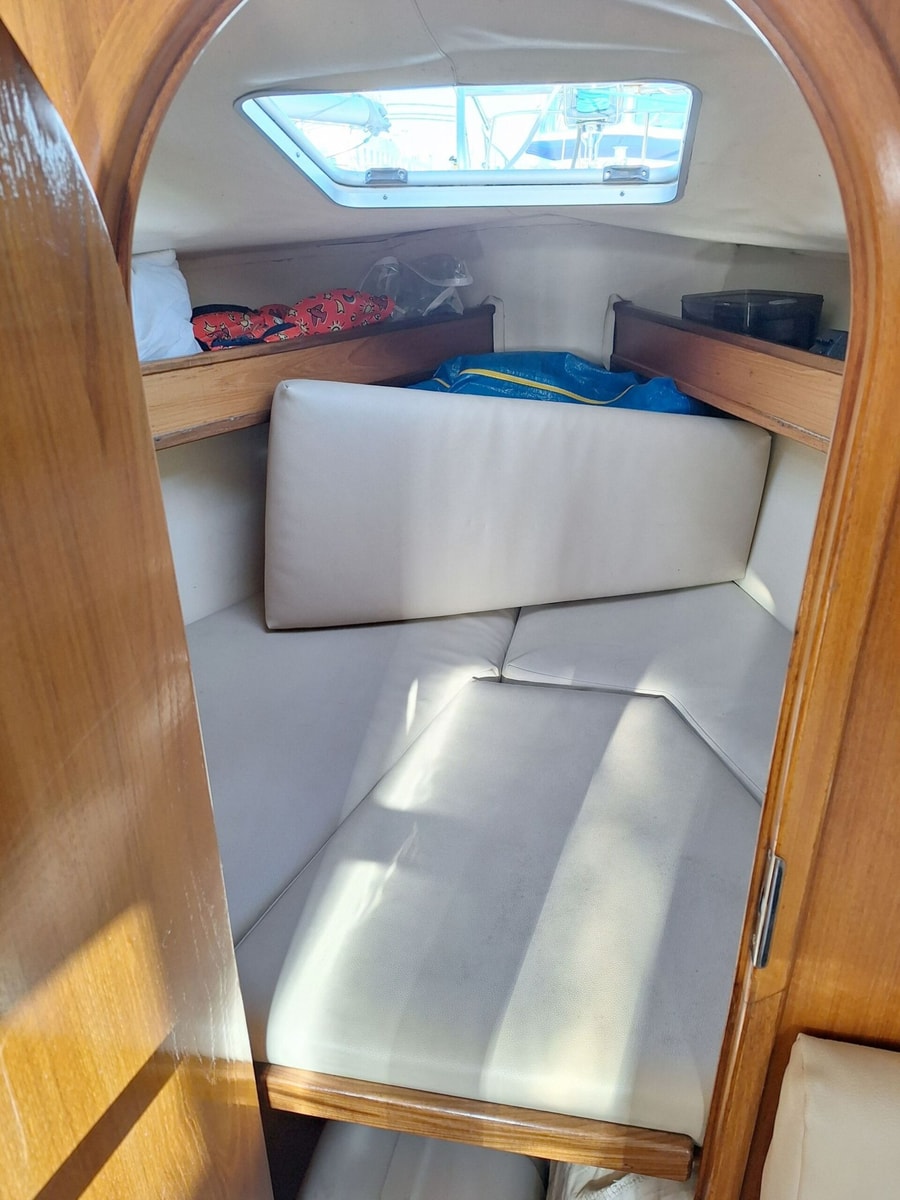 Lisbon for Two • Sailboat Santa Maria Stay gallery image 19