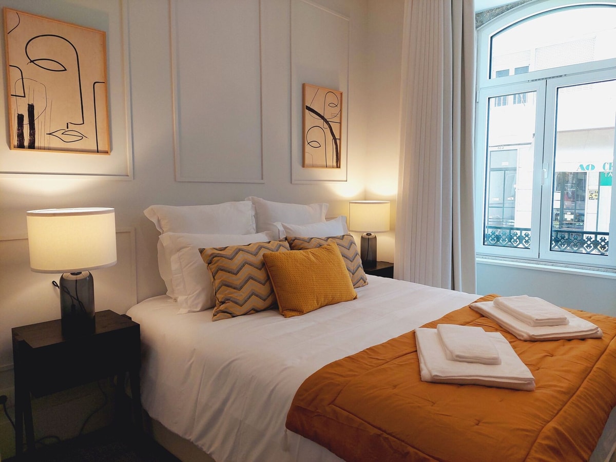 Apartment 101 • Lisbon • 2 bedrooms • Elevator•A/C gallery image 11