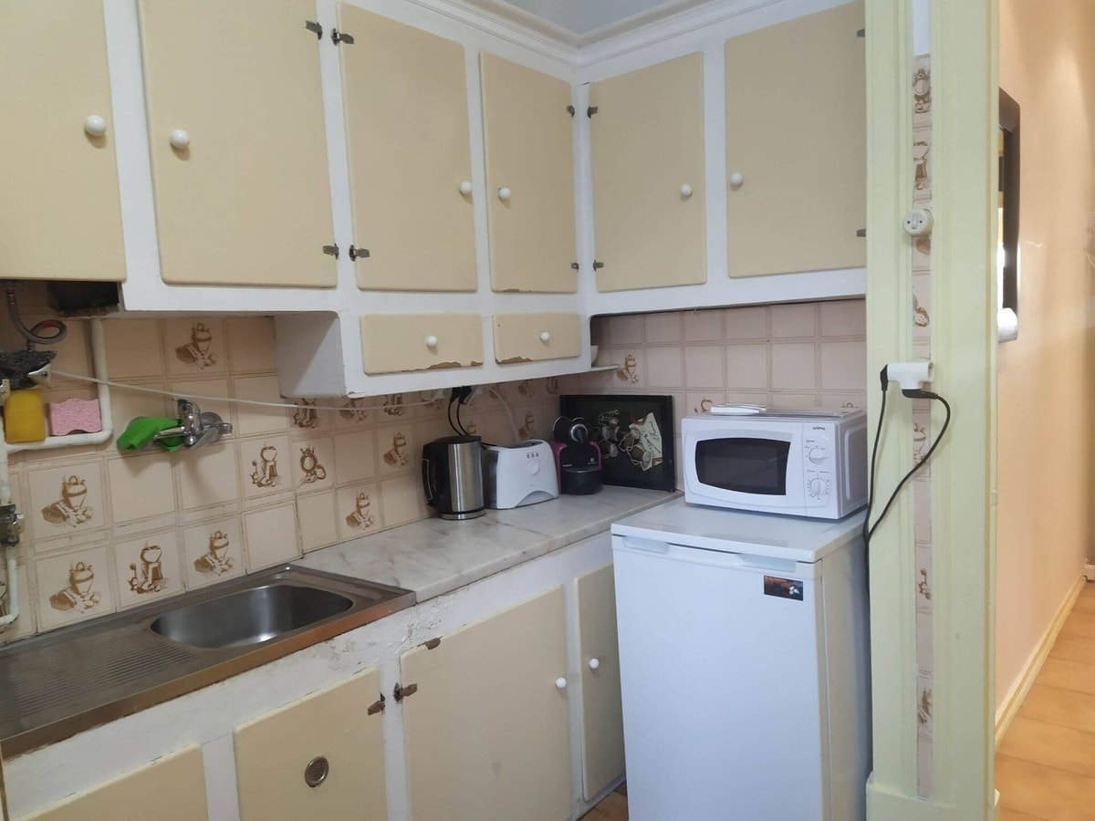 Charming flat with 2 bedrooms on Lisbon's 7th hill gallery image 23