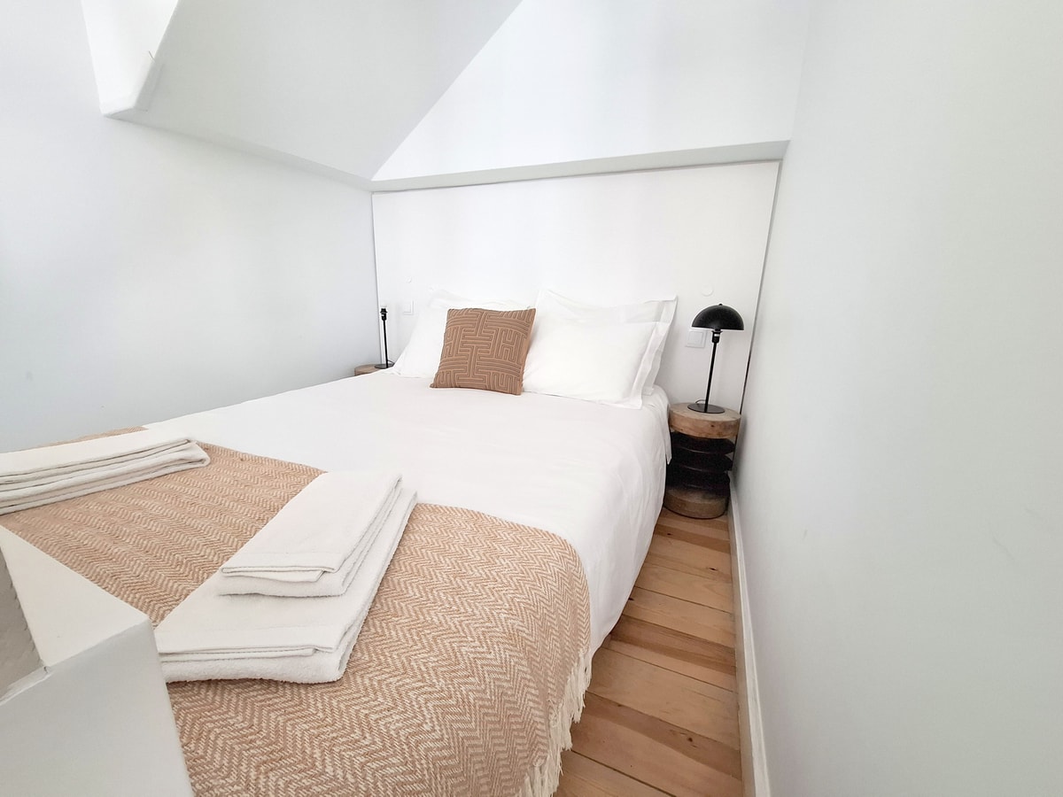 Studio • Downtown Lisbon • Walkable • A/C gallery image 10