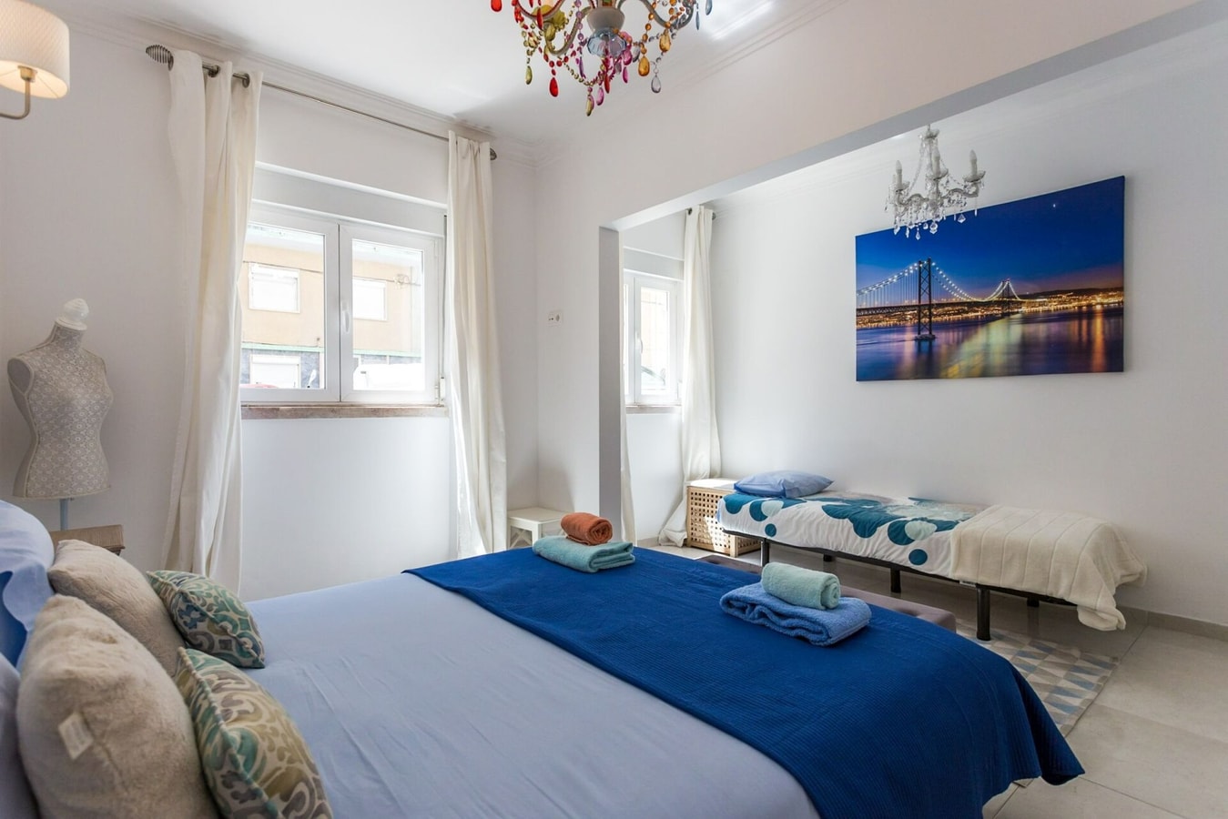 1-Bedroom Flat with Terrace, near Metro & Arena gallery image 5