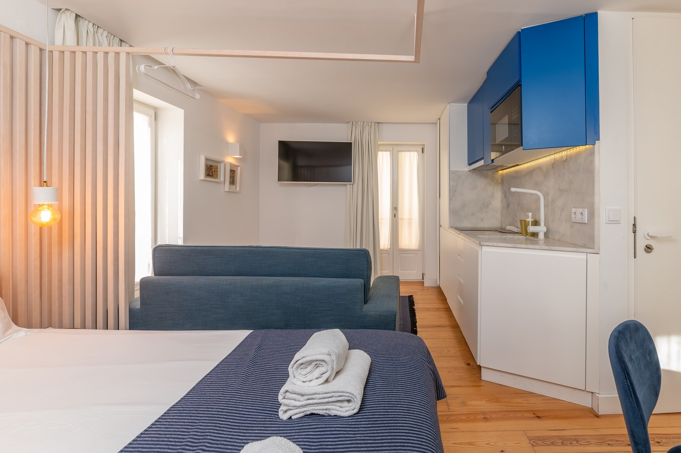 Studio 1 • Downtown Lisbon • Walkable • Balcony gallery image 6