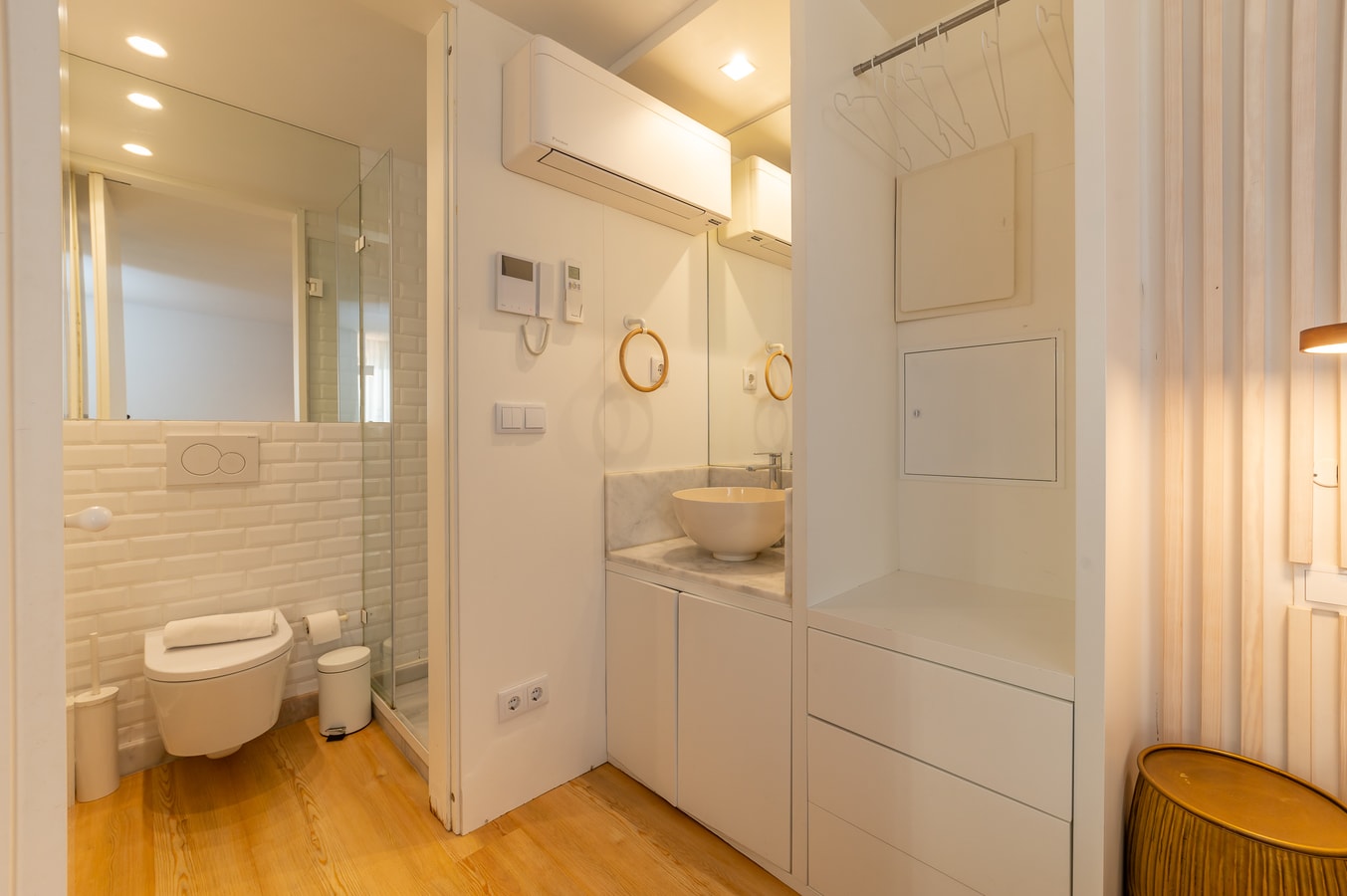 Studio 0 • Downtown Lisbon • Walkable • A/C gallery image 9