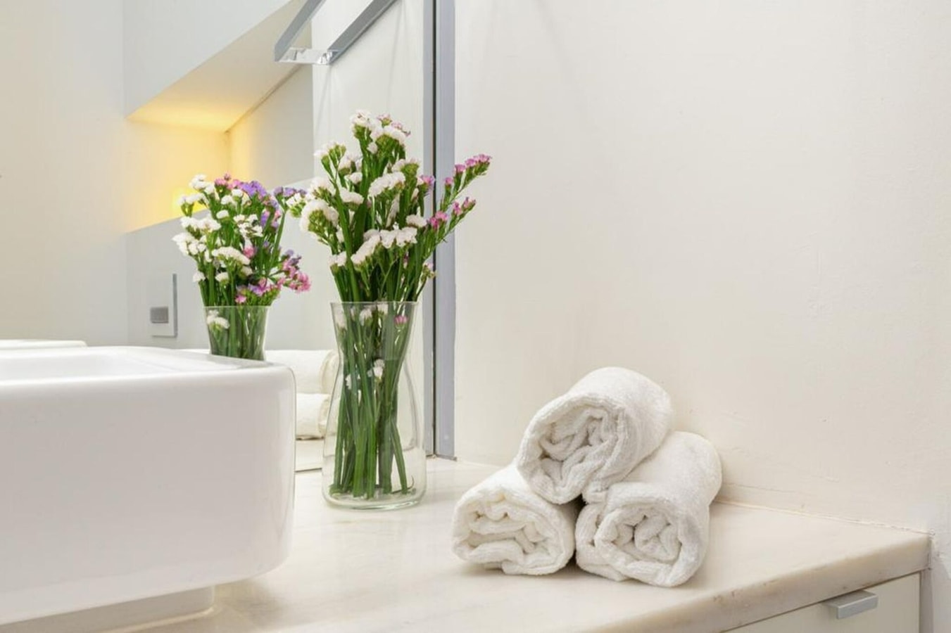 Apartment • Downtown Lisbon • 3 Bedrooms • Balcony gallery image 15