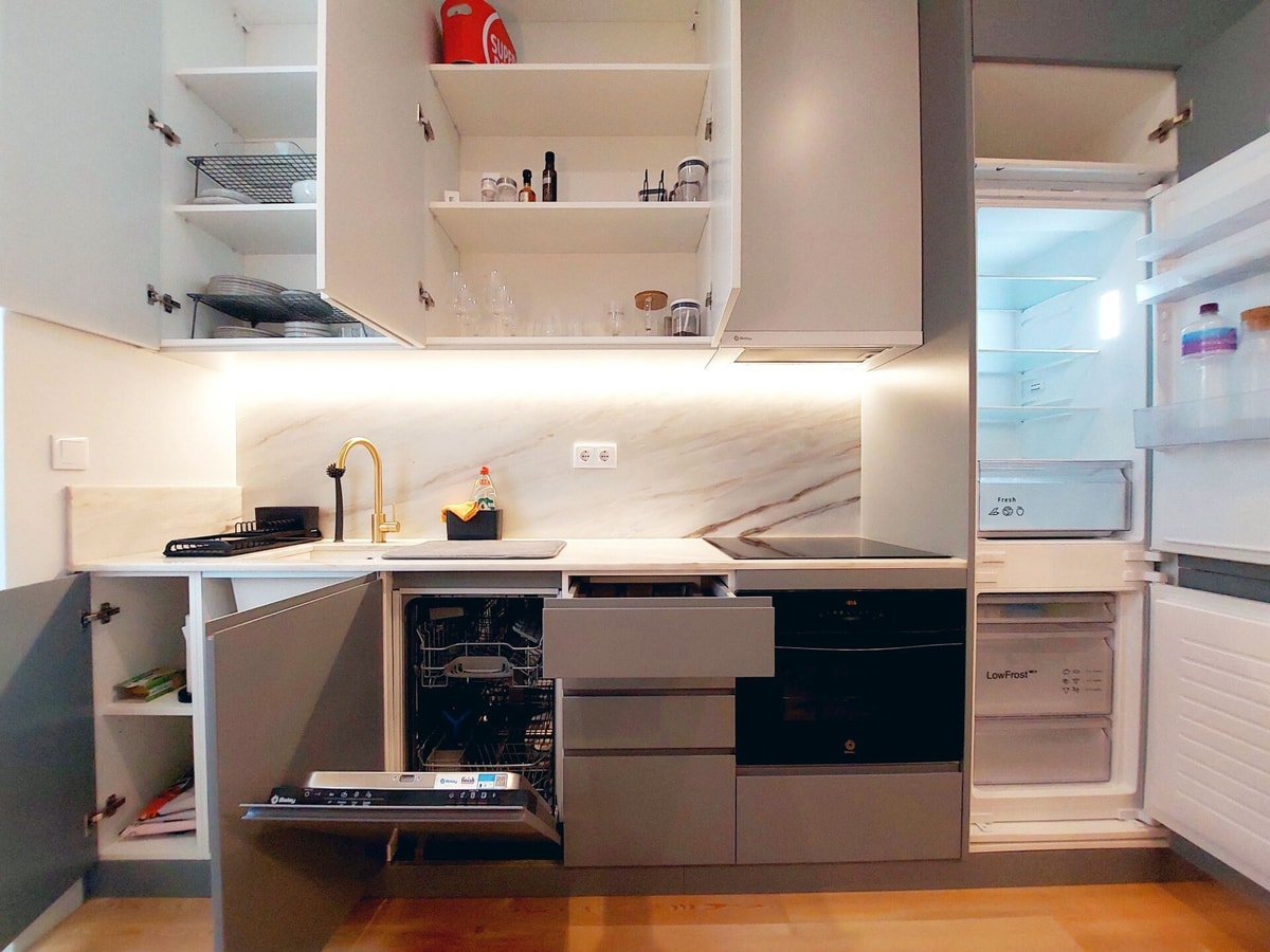 Apartment 101 • Lisbon • 2 bedrooms • Elevator•A/C gallery image 10
