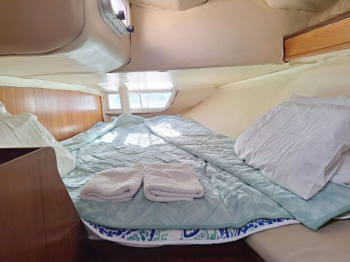 Lisbon for Two • Sailboat Santa Maria Stay gallery image 14