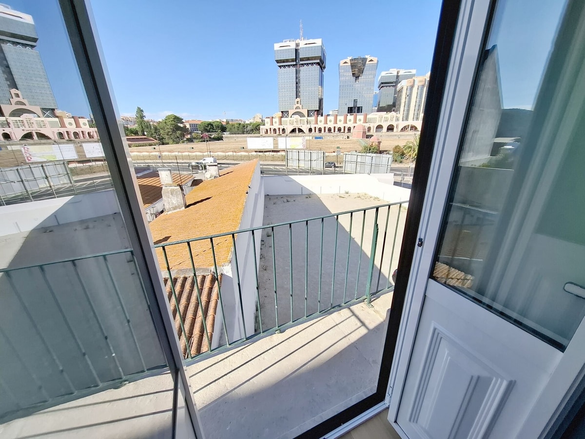 Studio 304 • Lisbon • Balcony • Elevator • A/C gallery image 10