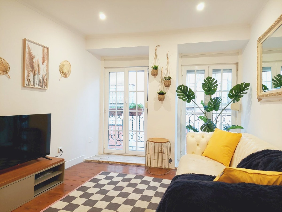 Apartment • Downtown Lisbon • Walkable • Balcony gallery image 7