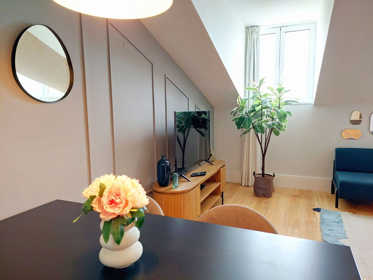 Apartment 502• Lisbon • 1 bedroom • Elevator • A/C gallery image 2
